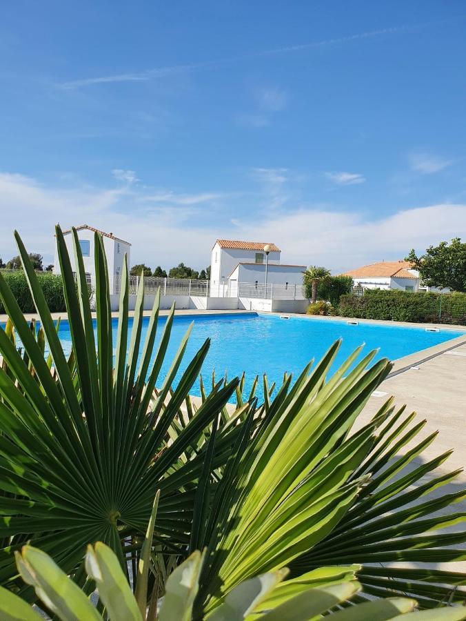 Maison Les Dunes Avec Piscine Collective La Faute-sur-Mer Bagian luar foto