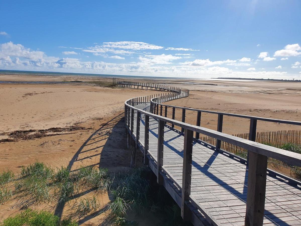 Maison Les Dunes Avec Piscine Collective La Faute-sur-Mer Bagian luar foto